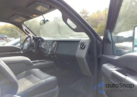 2011 Ford F-250 Lariat from USA, damaged, VIN 1FT7X2B68BEA23152